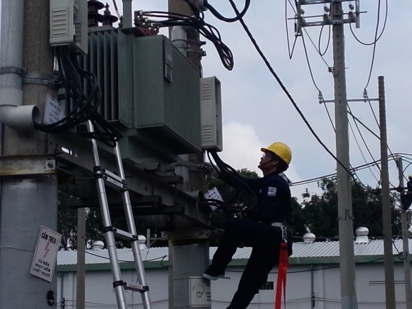 Lắp đặt trạm biến áp - Nhà Thầu Cơ Điện TPCo - Công Ty TNHH Thiên Phú HD